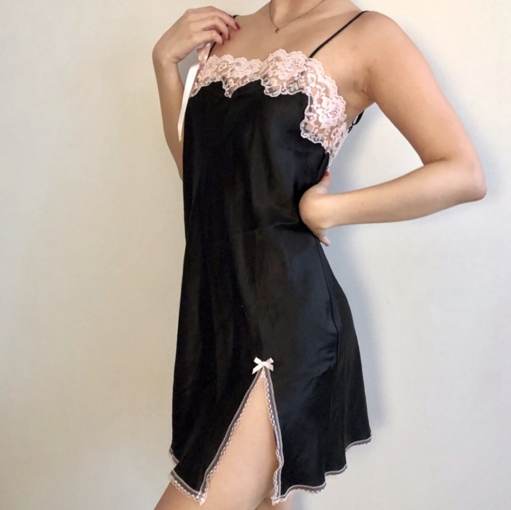 Victoria's Secret Lace Intimates Sleepwear